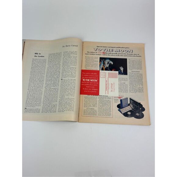 Vtg Pair of Magazines Life Off To The Moon July 1969 Look Apollo 11 On The Moon - Picture 9 of 10